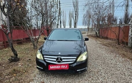 Mercedes-Benz B-Класс, 2013 год, 1 300 000 рублей, 9 фотография