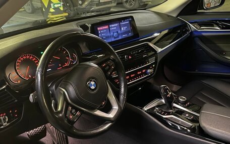 BMW 5 серия, 2018 год, 3 500 000 рублей, 9 фотография