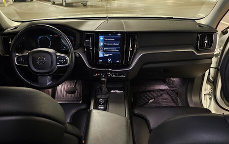 Volvo XC60 II, 2019 год, 3 390 000 рублей, 9 фотография