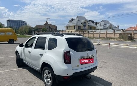 Renault Duster I рестайлинг, 2016 год, 1 000 000 рублей, 4 фотография