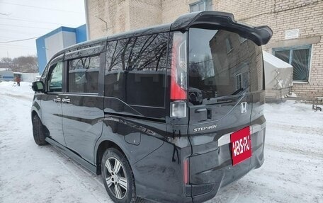 Honda Stepwgn IV, 2015 год, 2 215 000 рублей, 4 фотография