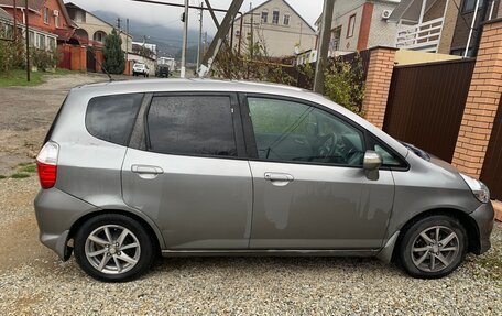 Honda Fit III, 2004 год, 470 000 рублей, 5 фотография