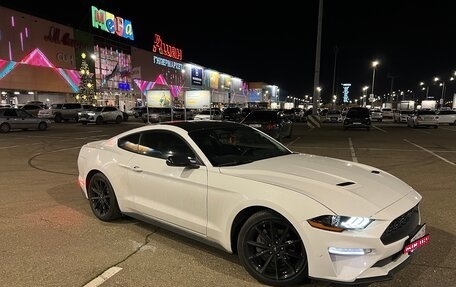 Ford Mustang VI рестайлинг, 2018 год, 3 500 000 рублей, 2 фотография