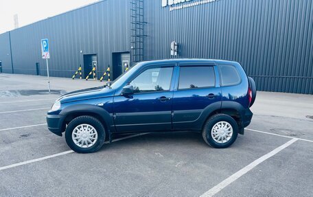 Chevrolet Niva I рестайлинг, 2018 год, 670 000 рублей, 21 фотография