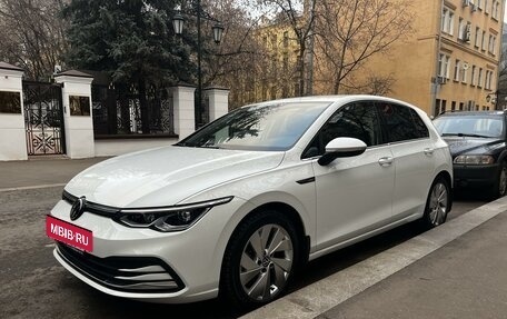 Volkswagen Golf VIII, 2021 год, 3 600 000 рублей, 2 фотография