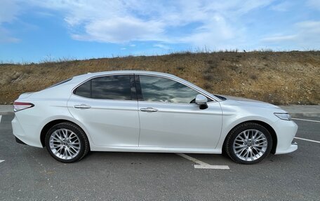 Toyota Camry, 2019 год, 3 299 000 рублей, 3 фотография