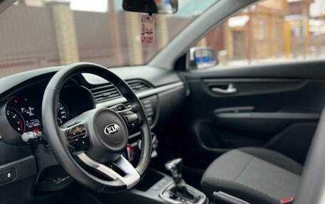 KIA Rio IV, 2018 год, 1 300 000 рублей, 14 фотография