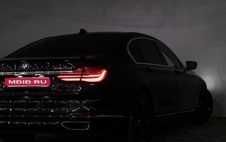 BMW 7 серия, 2016 год, 3 700 000 рублей, 28 фотография