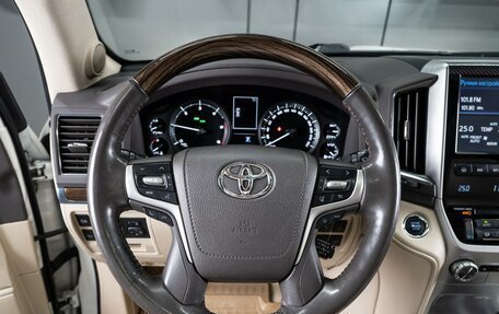 Toyota Land Cruiser 200, 2018 год, 6 500 000 рублей, 18 фотография