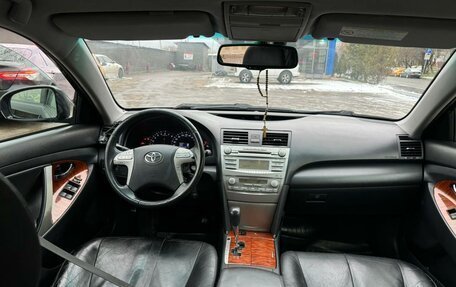 Toyota Camry, 2011 год, 1 300 000 рублей, 8 фотография