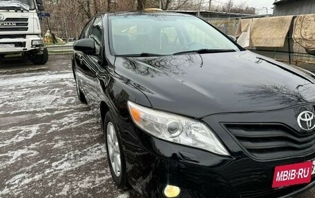 Toyota Camry, 2011 год, 1 300 000 рублей, 2 фотография