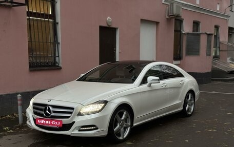 Mercedes-Benz CLS, 2013 год, 2 500 000 рублей, 3 фотография