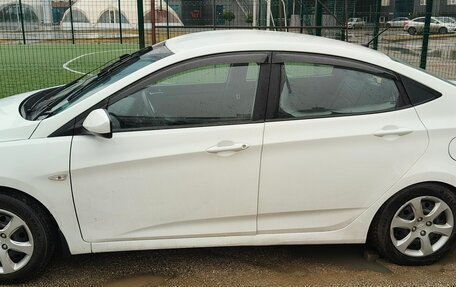 Hyundai Solaris II рестайлинг, 2011 год, 750 000 рублей, 4 фотография