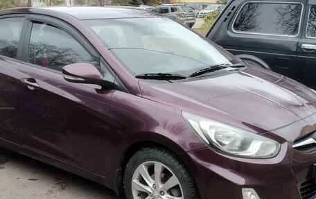 Hyundai Solaris II рестайлинг, 2011 год, 750 000 рублей, 2 фотография