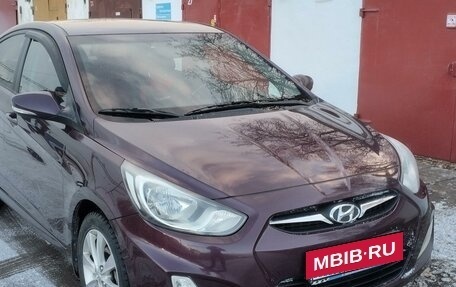 Hyundai Solaris II рестайлинг, 2011 год, 750 000 рублей, 10 фотография