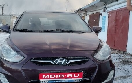 Hyundai Solaris II рестайлинг, 2011 год, 750 000 рублей, 8 фотография