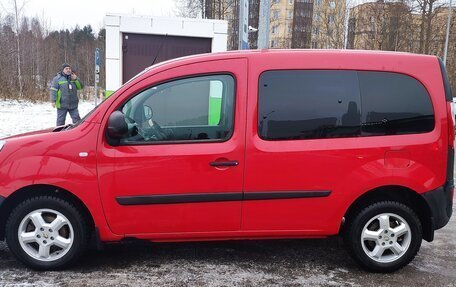 Renault Kangoo II рестайлинг, 2013 год, 980 000 рублей, 10 фотография