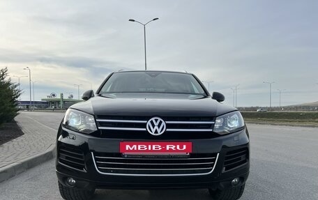 Volkswagen Touareg III, 2013 год, 2 400 000 рублей, 2 фотография