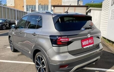 Volkswagen T-Roc I, 2021 год, 1 670 000 рублей, 4 фотография