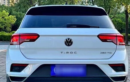 Volkswagen T-Roc I, 2021 год, 1 750 000 рублей, 5 фотография