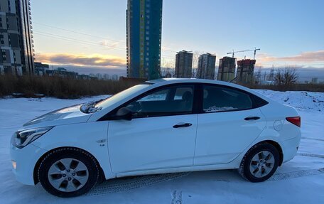 Hyundai Solaris II рестайлинг, 2014 год, 1 100 000 рублей, 2 фотография