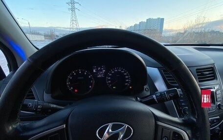 Hyundai Solaris II рестайлинг, 2014 год, 1 100 000 рублей, 6 фотография