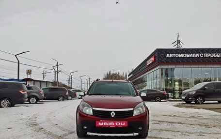 Renault Sandero I, 2013 год, 900 000 рублей, 5 фотография