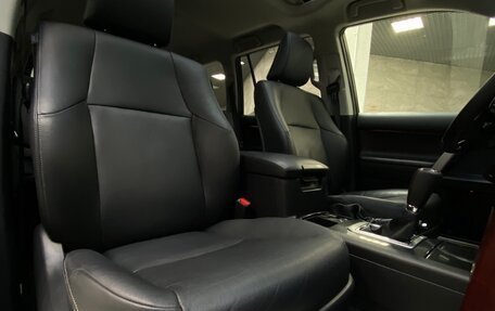 Toyota Land Cruiser Prado 150 рестайлинг 2, 2016 год, 4 699 999 рублей, 32 фотография