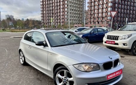 BMW 1 серия, 2008 год, 800 000 рублей, 1 фотография