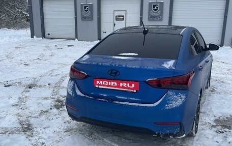 Hyundai Solaris II рестайлинг, 2017 год, 1 300 000 рублей, 4 фотография