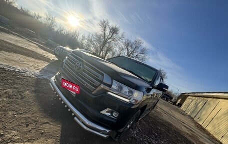 Toyota Land Cruiser 200, 2018 год, 6 750 000 рублей, 8 фотография