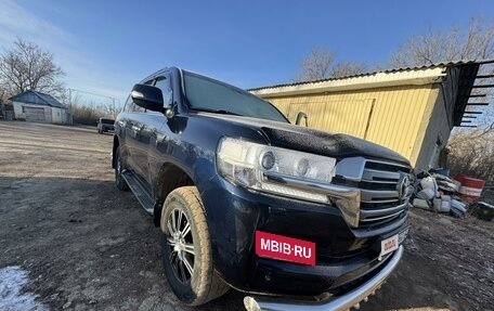 Toyota Land Cruiser 200, 2018 год, 6 750 000 рублей, 7 фотография