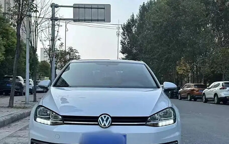 Volkswagen Golf VII, 2020 год, 1 850 000 рублей, 2 фотография