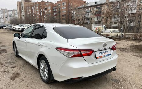 Toyota Camry, 2021 год, 2 950 000 рублей, 4 фотография