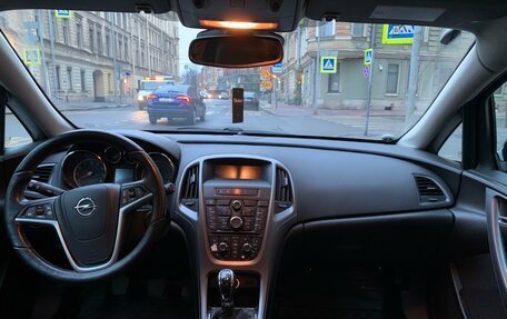 Opel Astra J, 2014 год, 890 000 рублей, 1 фотография