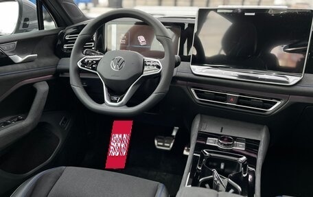 Volkswagen Tiguan, 2024 год, 6 100 000 рублей, 17 фотография