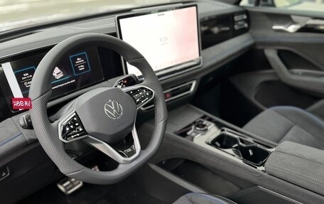 Volkswagen Tiguan, 2024 год, 6 100 000 рублей, 15 фотография