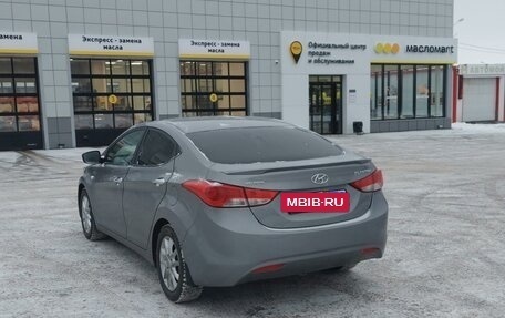 Hyundai Elantra V, 2012 год, 940 000 рублей, 3 фотография