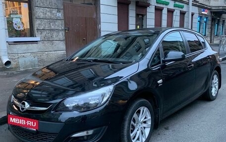 Opel Astra J, 2014 год, 890 000 рублей, 3 фотография