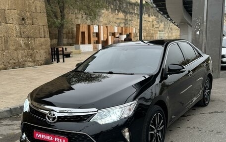 Toyota Camry, 2017 год, 2 350 000 рублей, 1 фотография