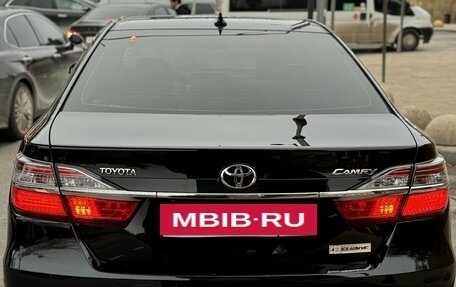 Toyota Camry, 2017 год, 2 350 000 рублей, 4 фотография