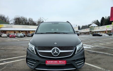 Mercedes-Benz V-Класс, 2021 год, 7 100 000 рублей, 2 фотография