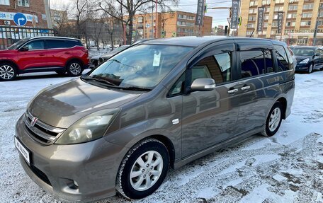 Toyota ISis I, 2011 год, 1 199 000 рублей, 6 фотография