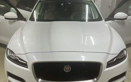 Jaguar F-Pace, 2016 год, 3 250 000 рублей, 1 фотография