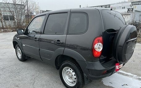 Chevrolet Niva I рестайлинг, 2012 год, 550 000 рублей, 4 фотография