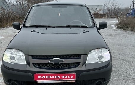 Chevrolet Niva I рестайлинг, 2012 год, 550 000 рублей, 3 фотография