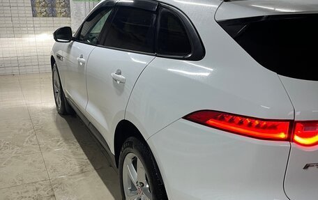 Jaguar F-Pace, 2016 год, 3 250 000 рублей, 4 фотография