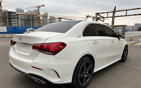 Mercedes-Benz A-Класс, 2022 год, 2 390 000 рублей, 3 фотография