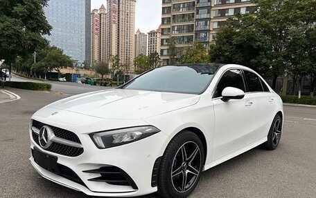 Mercedes-Benz A-Класс, 2022 год, 2 390 000 рублей, 4 фотография