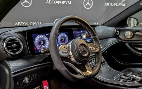 Mercedes-Benz E-Класс, 2019 год, 3 100 000 рублей, 16 фотография